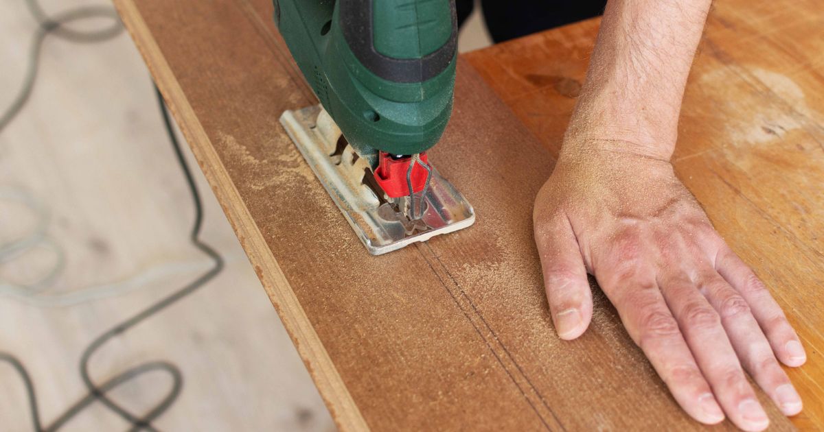 How Do I Cut Laminate Flooring Without A Saw