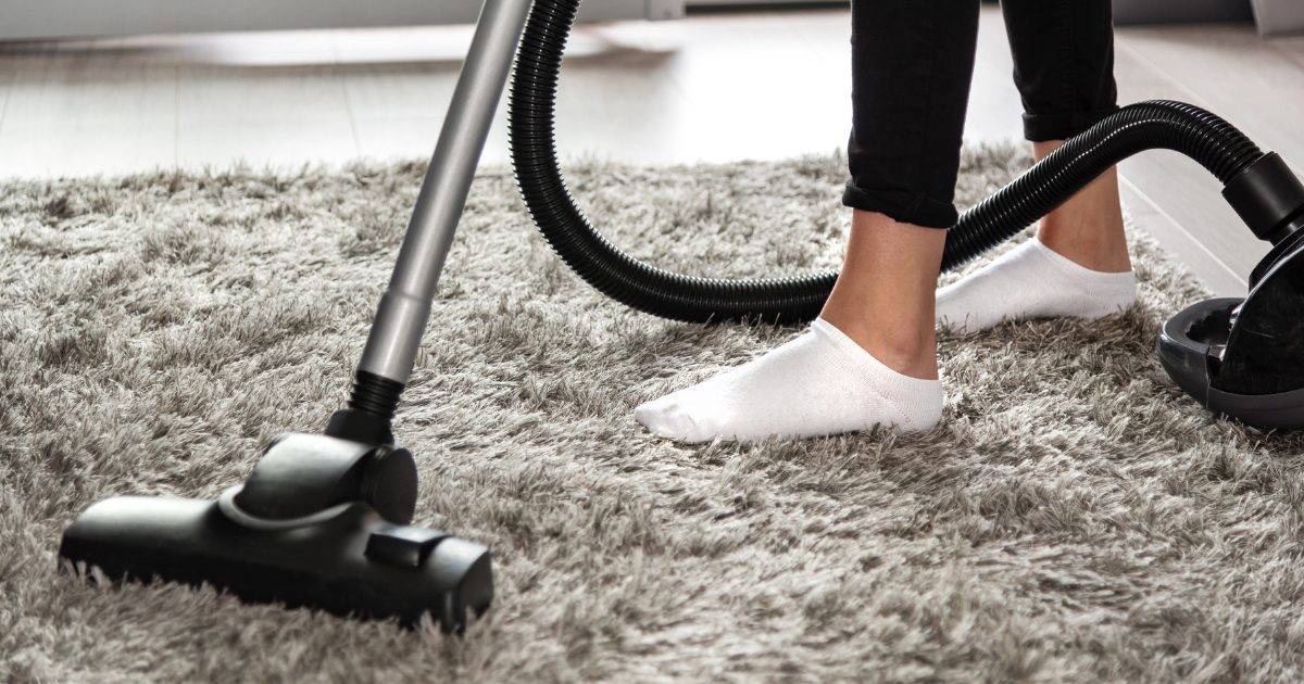 how to freshen carpet without shampooing