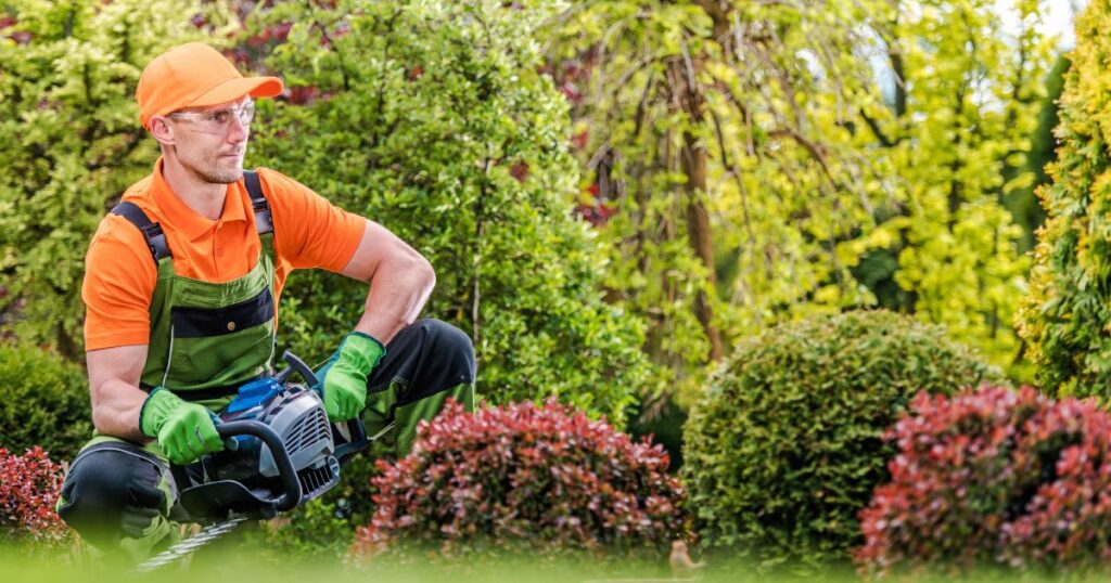 how to hire landscaper