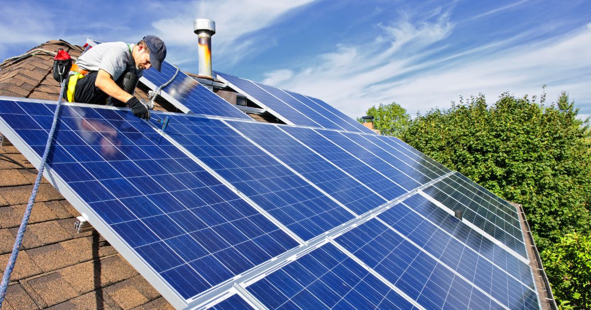 what is the best roofing material under solar panels